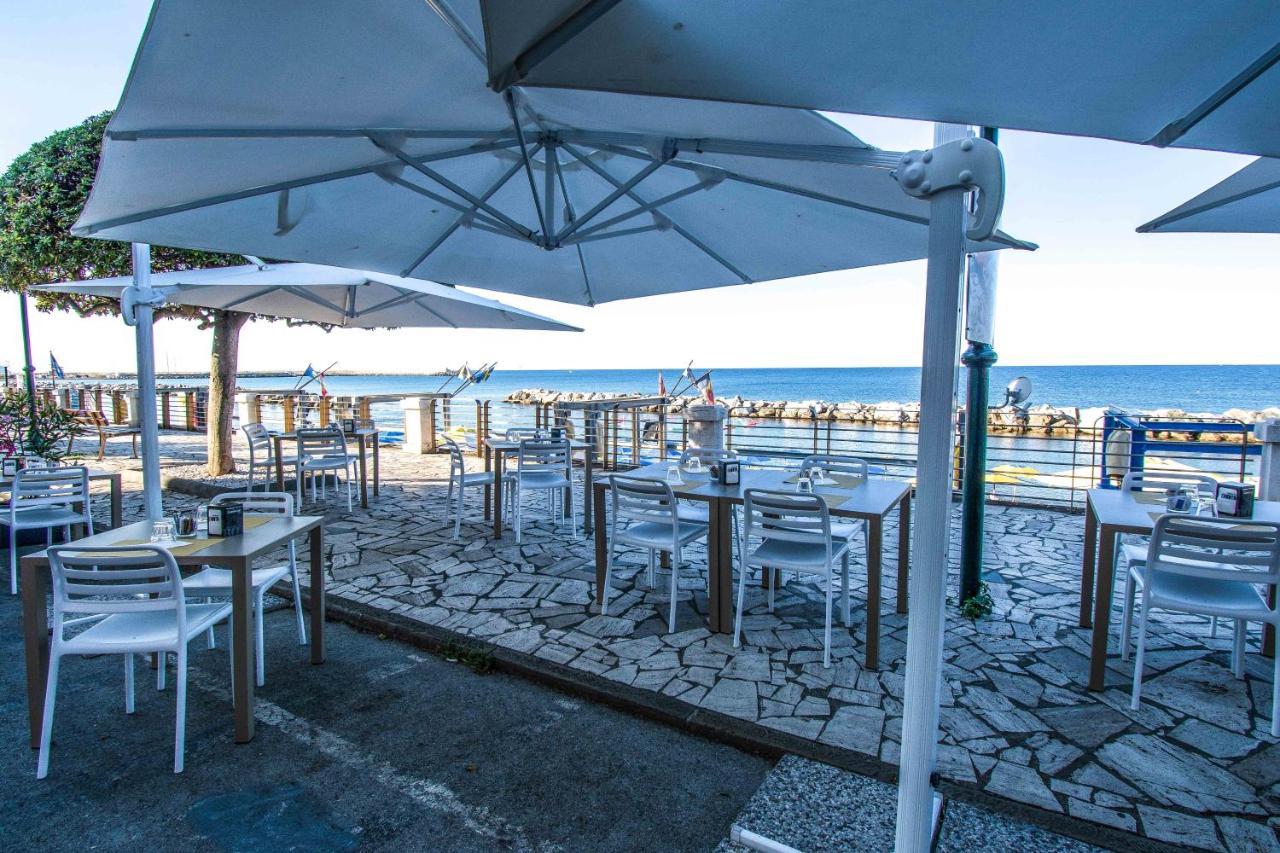 Hotel San Pietro קיאברי מראה חיצוני תמונה
