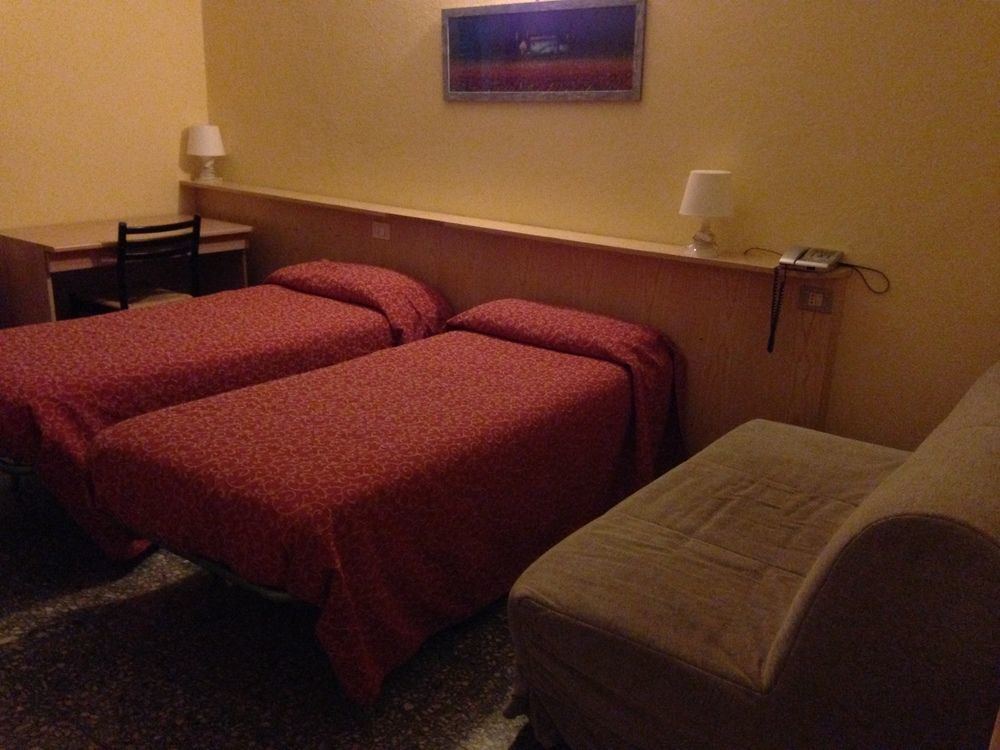 Hotel San Pietro קיאברי מראה חיצוני תמונה